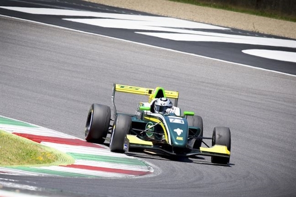 Ultimate Cup Mugello Peccenini e TS Corse dominano