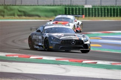 Esordio sul podio in GT4 per la Mercedes AMG Villorba Corse e Trivellato