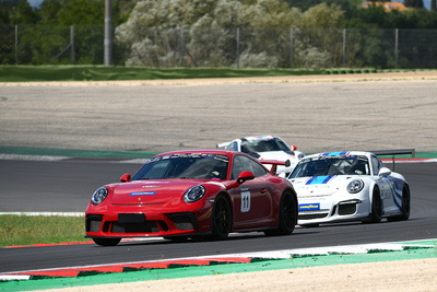 Il Porsche Club GT 2023 svela un calendario di lusso